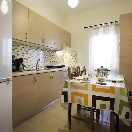 Georgias Apartamento Charaki