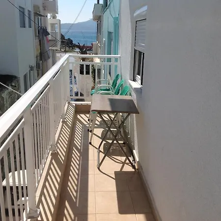 Georgias Apartament *